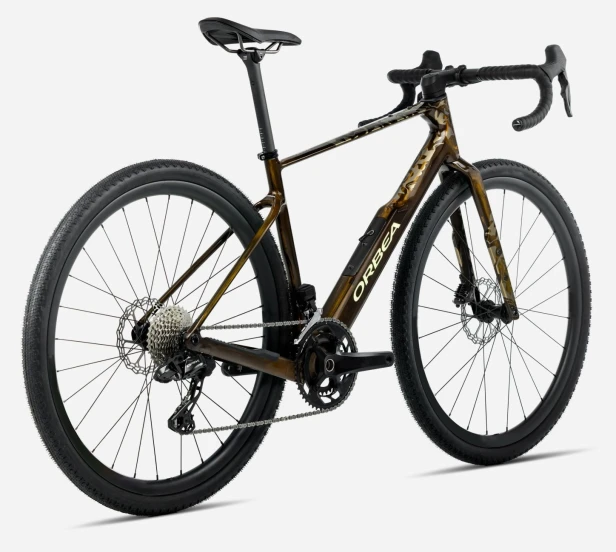 T142TTCC-GT-BACK-TERRA_M20iTEAM_over.jpg