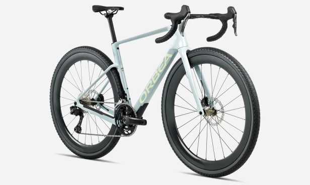 T147TTCC-ID-FRONT-TERRA_RACE_M20iLTD_over.jpg