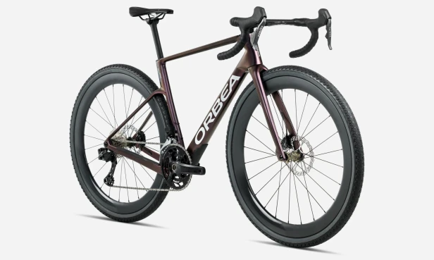 T147TTCC-IE-FRONT-TERRA_RACE_M20iLTD_over.jpg