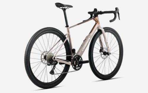 T142TTCC-GP-BACK-TERRA_M20iTEAM_over.jpg