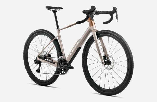 T142TTCC-GP-FRONT-TERRA_M20iTEAM_over.jpg