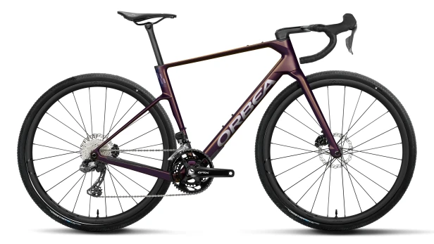 U151TTCC-IE-SIDE-TERRA_RACE_M20ILTD.webp