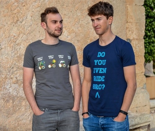 T shirty PRIMAL.jpg