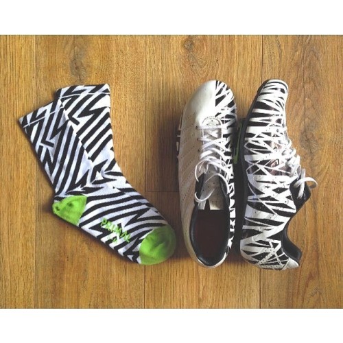 STYLÓWA skary Electric Shock Primal Wear.jpg